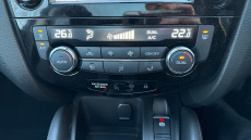 Nissan Qashqai 1.3 DiG-T 160 N-Connecta 5dr Petrol Hatchback